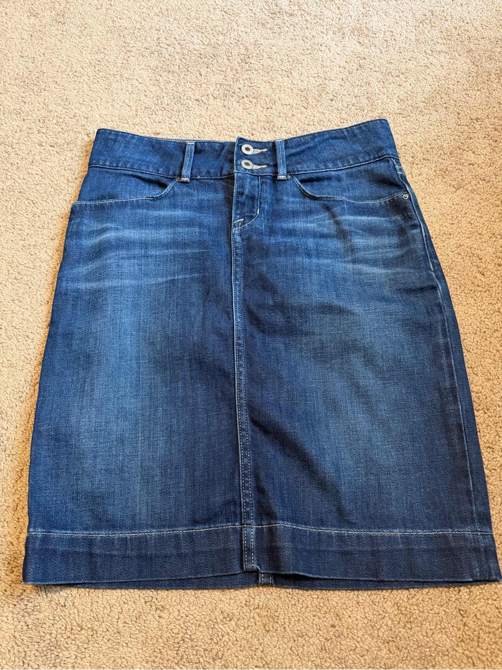 Banana Republic women’s size 0 Indigo blue Denim Midi Skirt